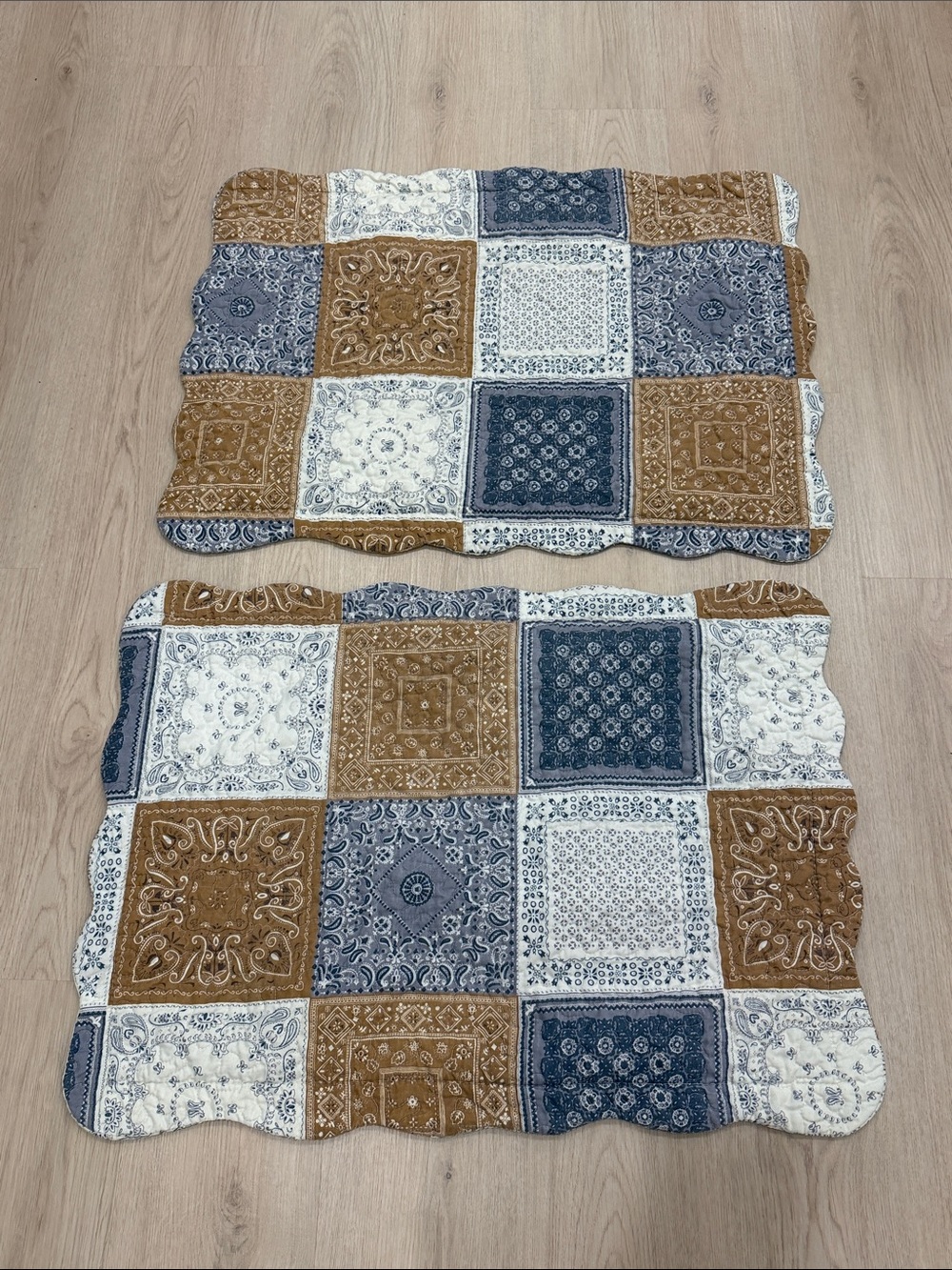 Patchwork Bandana Quilt Placemat Set - Blue, White & Brown